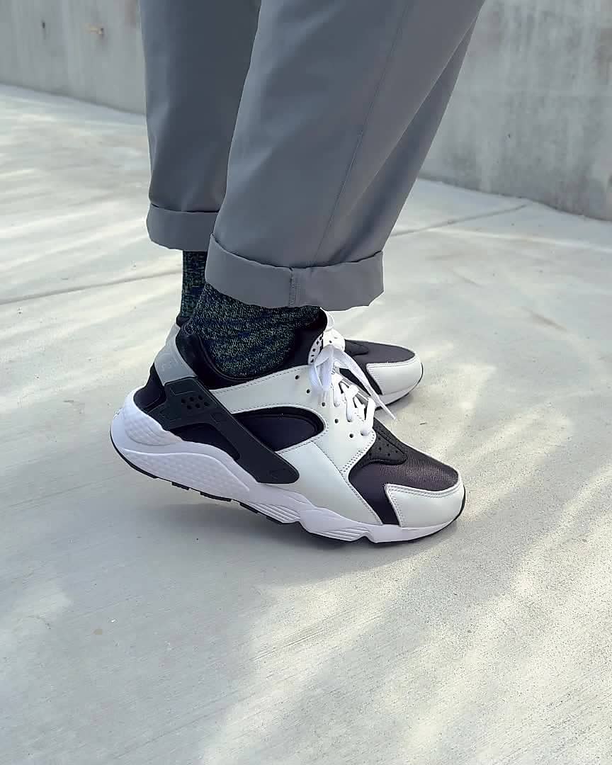 what to wear with nike huaraches