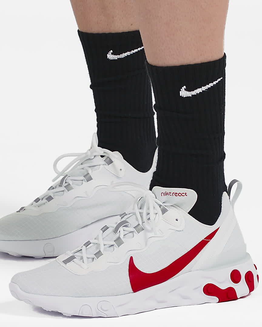 nike react element white and red