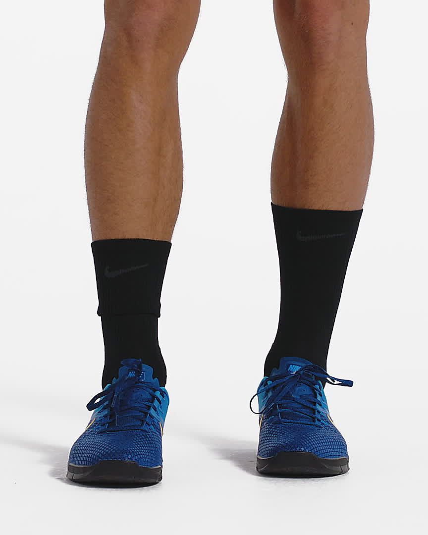nike pro everyday max cushioned