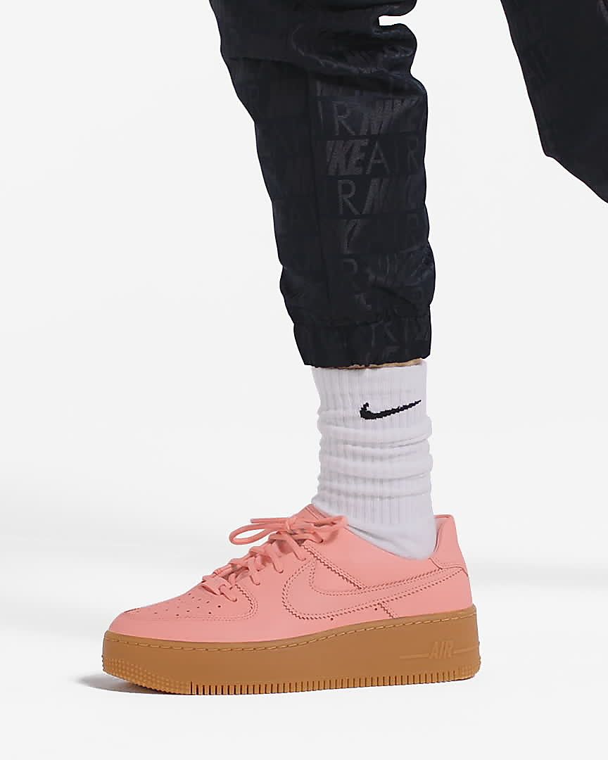 Calzado para mujer Nike Air Force 1 Sage Low LX Calzado para mujer Nike Air Force 1 Sage Low LX
