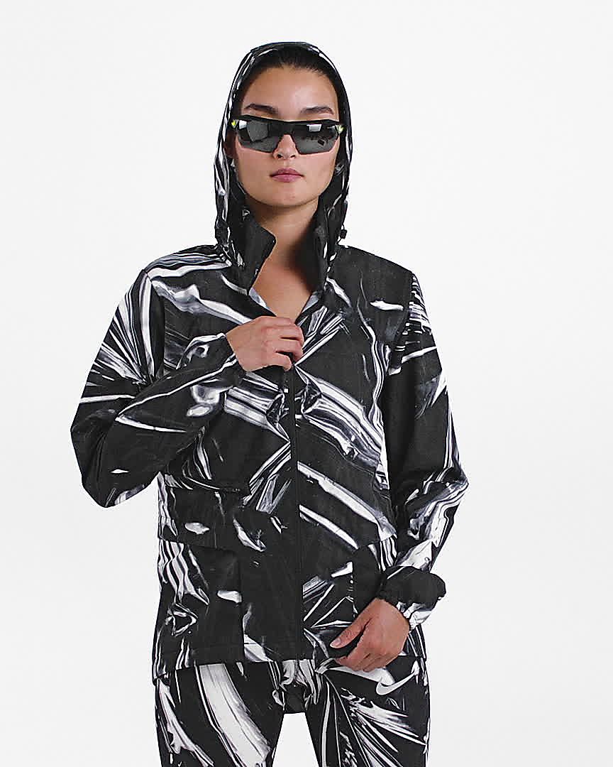 nike shield hooded running jacket