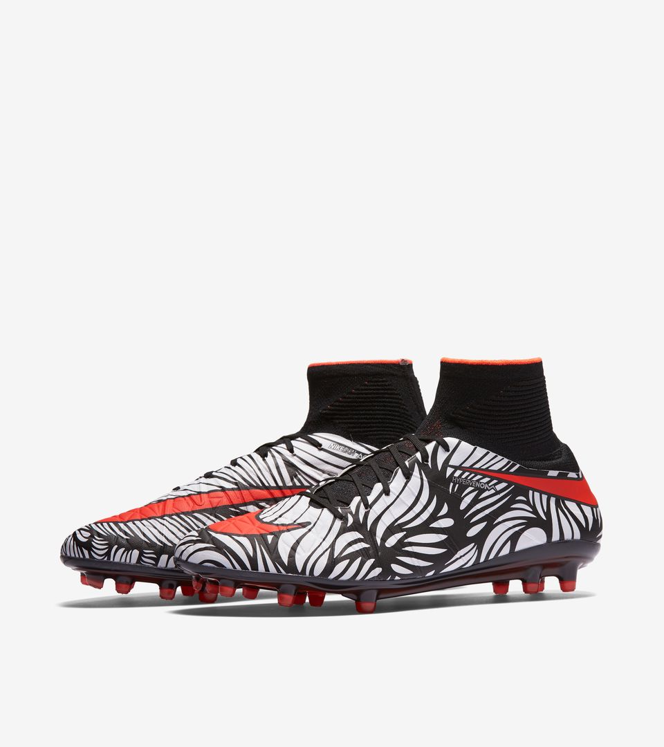 nike hypervenom phantom 2